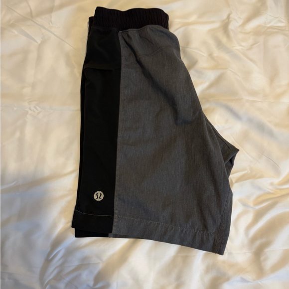 Lululemon Athletica Men's Shorts in Gray and Black - Picture 5 of 6